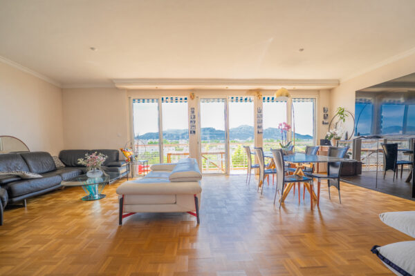 13008 | Prado Parc | 120m2 | 3 chambres | Terrasse