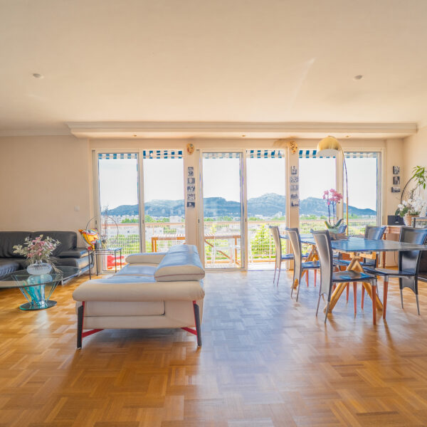 13008 | Prado Parc | 120m2 | 3 chambres | Terrasse – Image 2