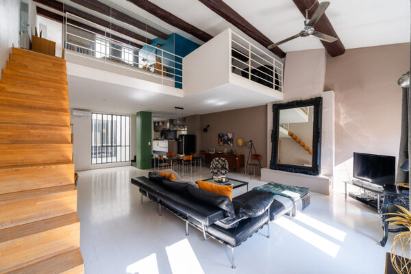 Magnifique Loft d'architecte de 150 m2 sur le Vieux Port