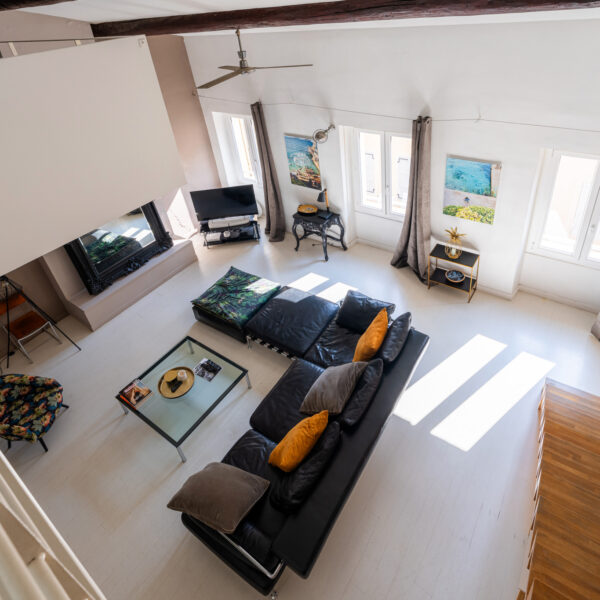 Magnifique Loft d'architecte de 150 m2 sur le Vieux Port – Image 7