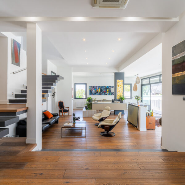 Villa contemporaine vue mer Pointe Rouge – Image 8