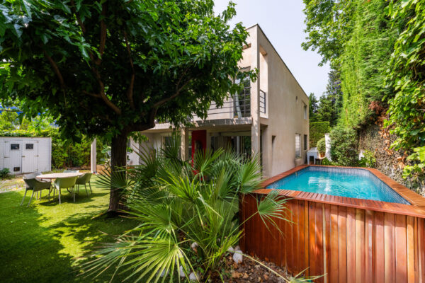 Villa White