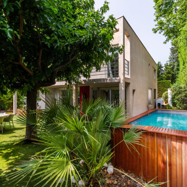 Villa White