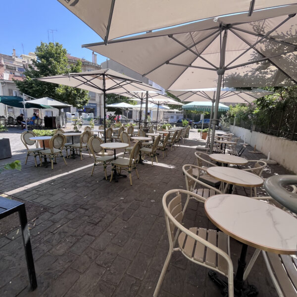 BAR RESTAURANT LICENCE 4