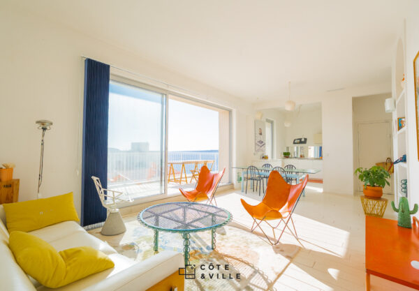 DERNIER ETAGE VUE MER