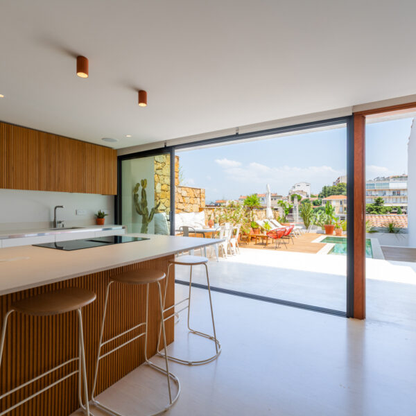 Marseille 7ème, Bompard, Maison design avec piscine