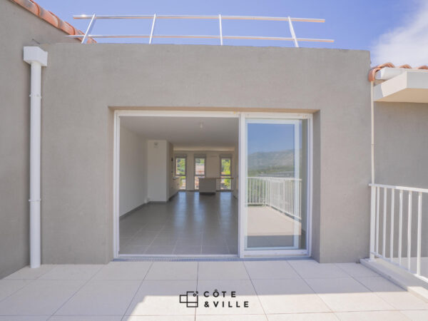 Napollon Dernier étage