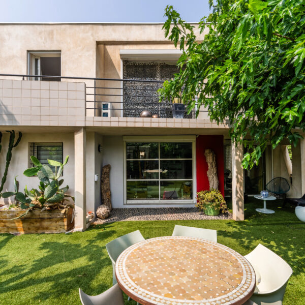 Villa White