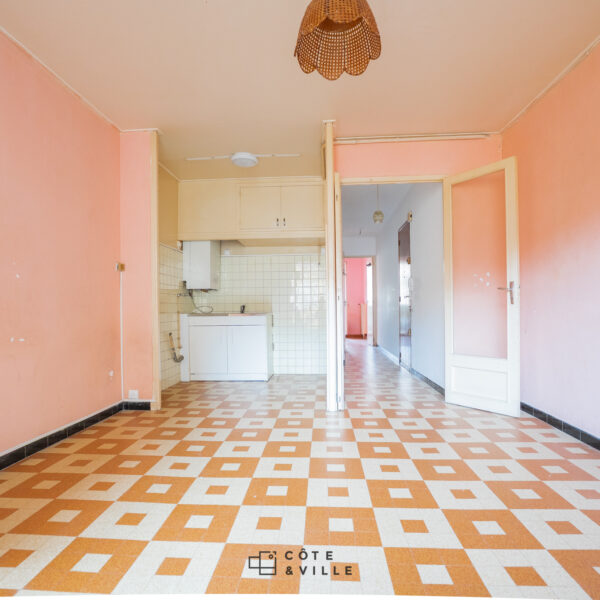 Appartement T2   42 m2   Marseille 13005   À rénover – Image 4