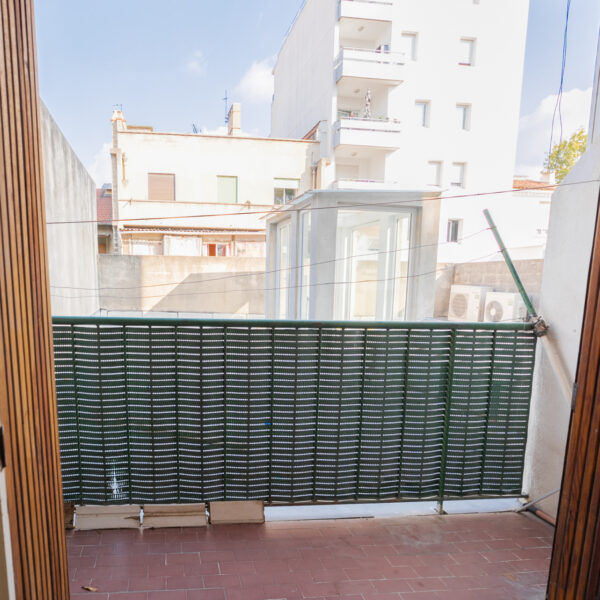 Appartement T2   42 m2   Marseille 13005   À rénover – Image 3