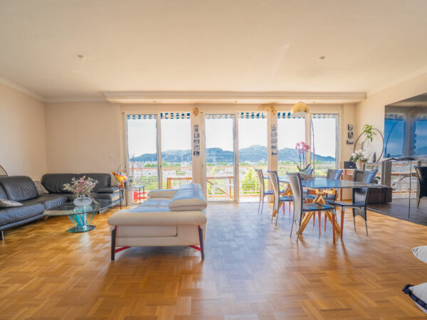 13008 | Prado Parc | 120m2 | 3 chambres | Terrasse