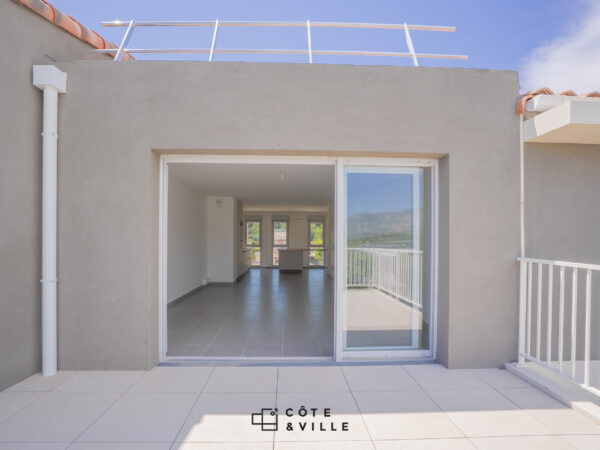 Napollon Dernier étage