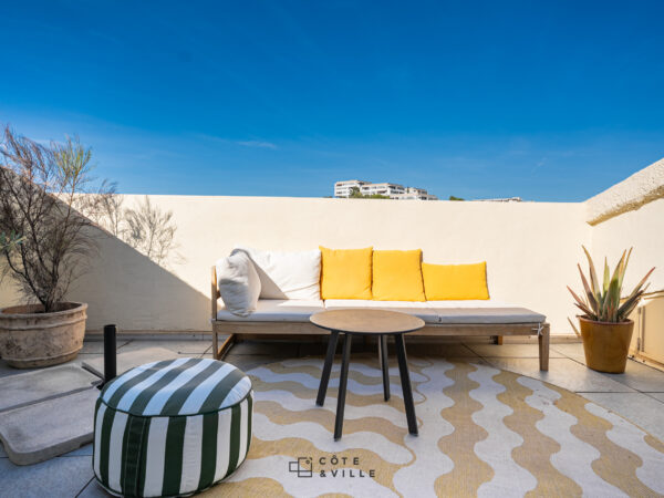 MARSEILLE 8e   LAPIN BLANC   T4 TRIPLEX 120 M2   TERRASSE TROPEZIENNE